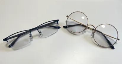 Firmooでメガネかってみた